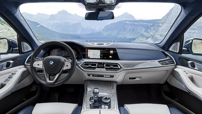 BMW X7 xDrive40i 2019. Desktop wallpaper