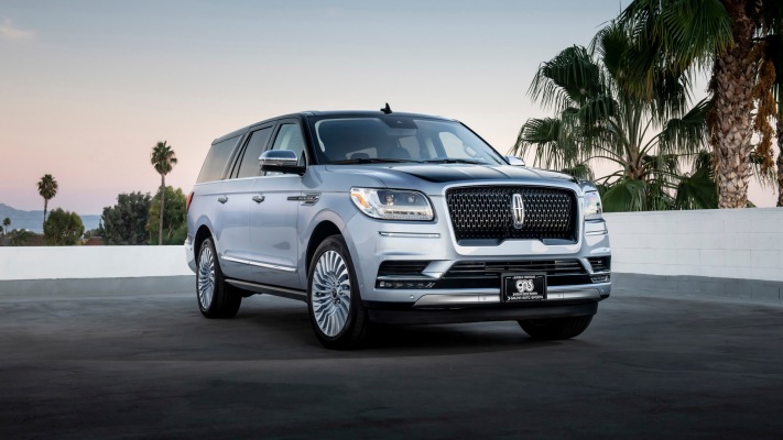 Lincoln Navigator Black Label 2018. Desktop wallpaper