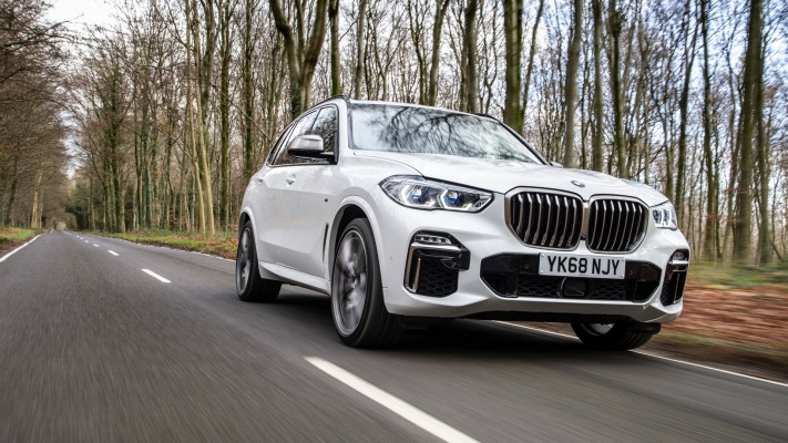 BMW X5 M50d 2019. Desktop wallpaper