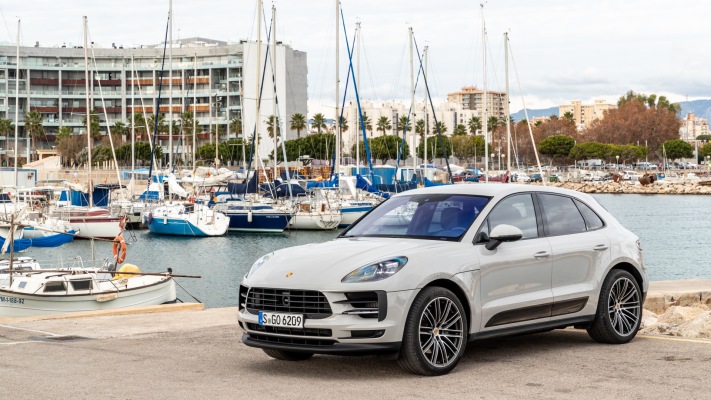 Porsche Macan S 2019. Desktop wallpaper