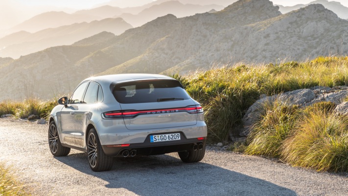 Porsche Macan S 2019. Desktop wallpaper