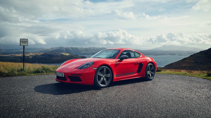 Porsche 718 Cayman T 2019. Desktop wallpaper