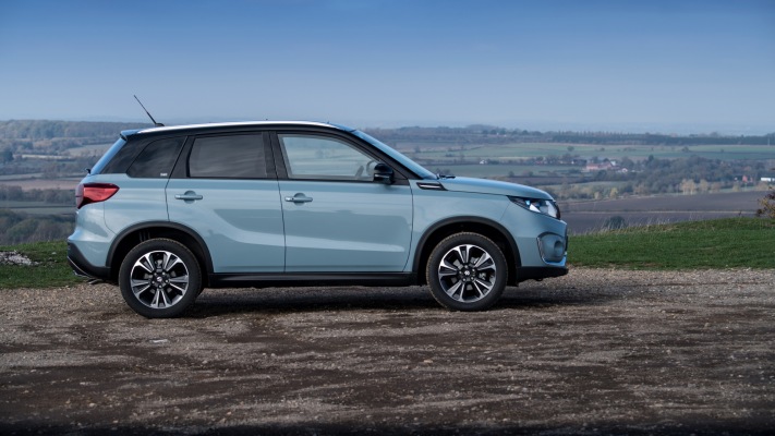 Suzuki Vitara UK Version 2019. Desktop wallpaper