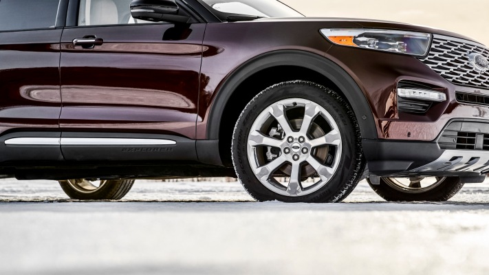 Ford Explorer Platinum 2020. Desktop wallpaper