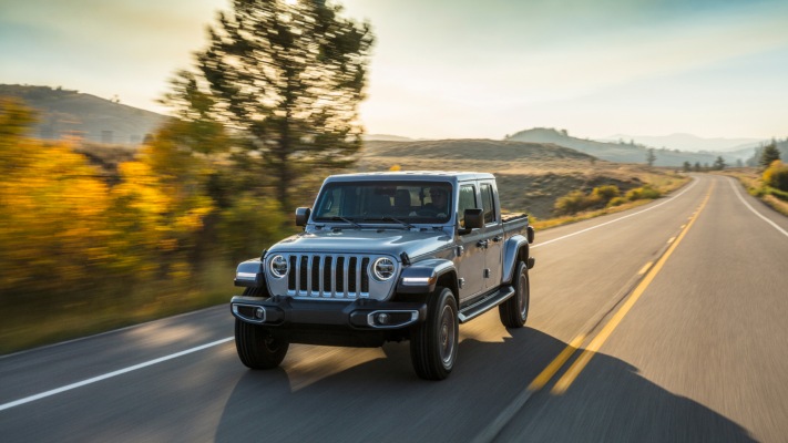 Jeep Gladiator Overland 2019. Desktop wallpaper