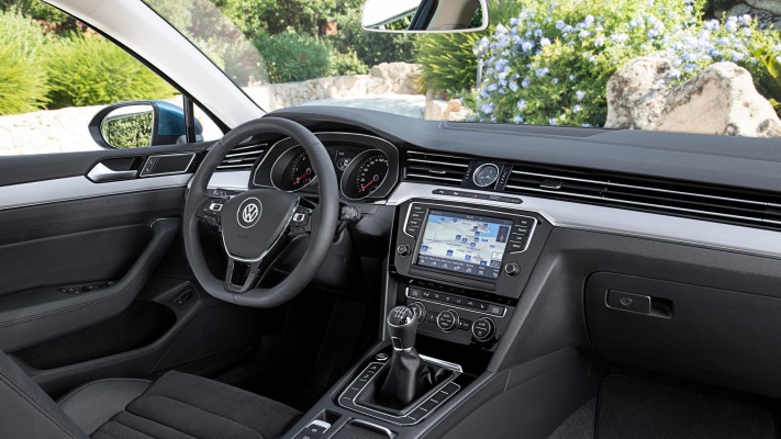 Volkswagen Passat 2020. Desktop wallpaper