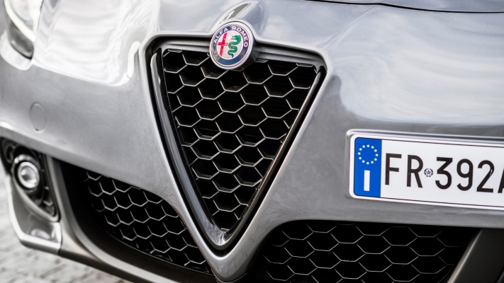 Alfa Romeo Giulietta B-Tech 2018. Desktop wallpaper