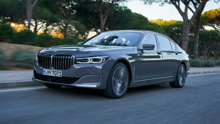 BMW 750Li 2019. Desktop wallpaper