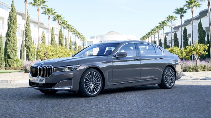 BMW 750Li 2019. Desktop wallpaper