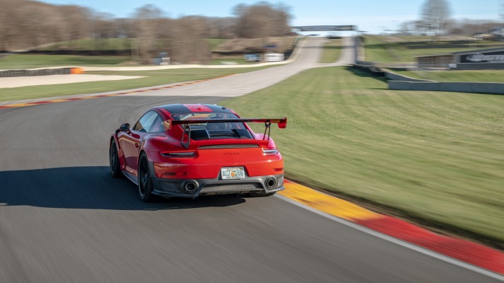 Porsche 911 GT2 RS 2019. Desktop wallpaper