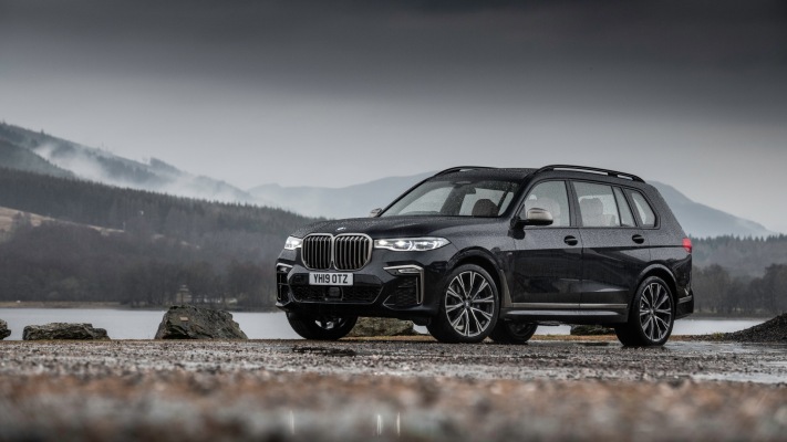 BMW X7 xDrive M50d UK Version 2019. Desktop wallpaper