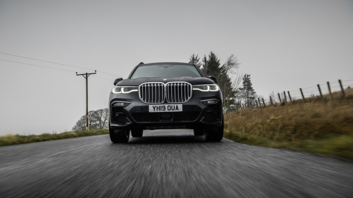 BMW X7 xDrive30d UK Version 2019. Desktop wallpaper