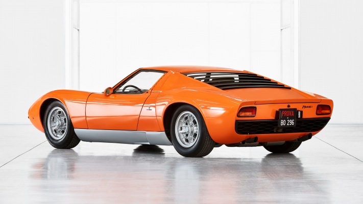 Lamborghini Miura P400 1969. Desktop wallpaper