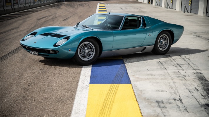 Lamborghini Miura P400 S 1971. Desktop wallpaper