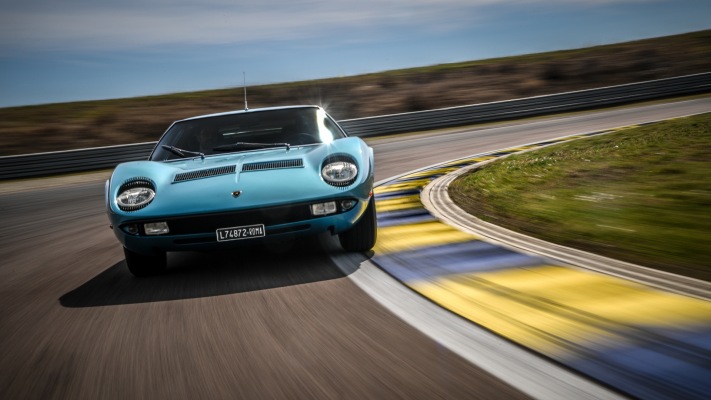 Lamborghini Miura P400 S 1971. Desktop wallpaper