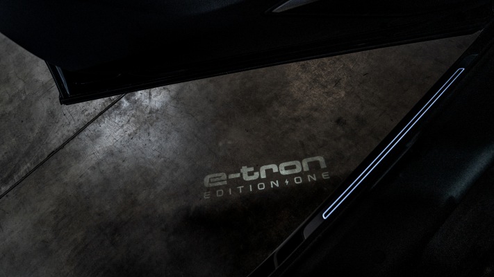 Audi e-tron USA Version 2019. Desktop wallpaper