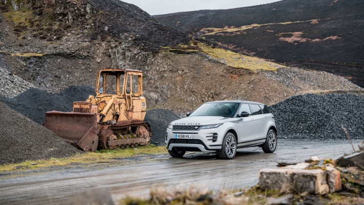 Land Rover Range Rover Evoque P300 HSE R-Dynamic 2019. Desktop wallpaper