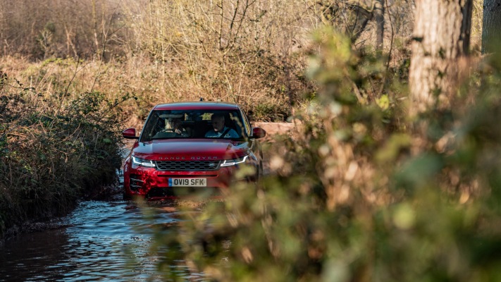 Land Rover Range Rover Evoque D240 HSE R-Dynamic 2019. Desktop wallpaper