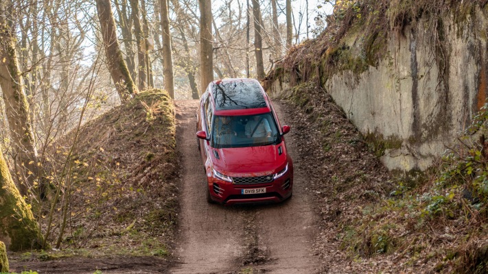 Land Rover Range Rover Evoque D240 HSE R-Dynamic 2019. Desktop wallpaper