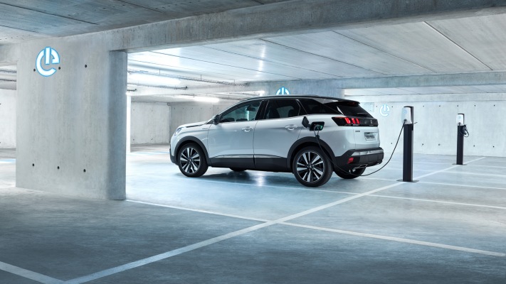 Peugeot 3008 SUV GT Hybrid4 2019. Desktop wallpaper