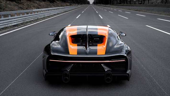 Bugatti Chiron Super Sport 300+ 2021. Desktop wallpaper
