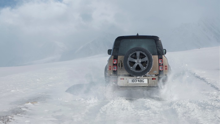 Land Rover Defender 110 2020. Desktop wallpaper