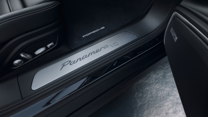 Porsche Panamera 10 Year Edition 2020. Desktop wallpaper