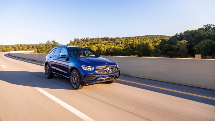 Mercedes-Benz GLC 300 4MATIC USA Version 2020. Desktop wallpaper