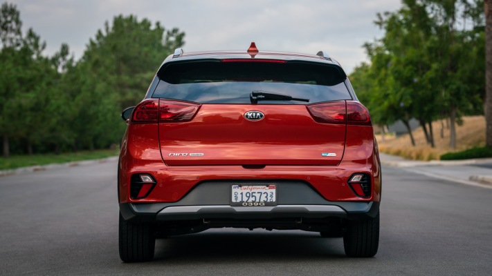 Kia Niro Hybrid 2020. Desktop wallpaper