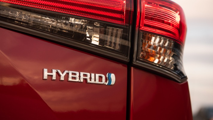 Toyota Highlander Hybrid Platinum 2020. Desktop wallpaper