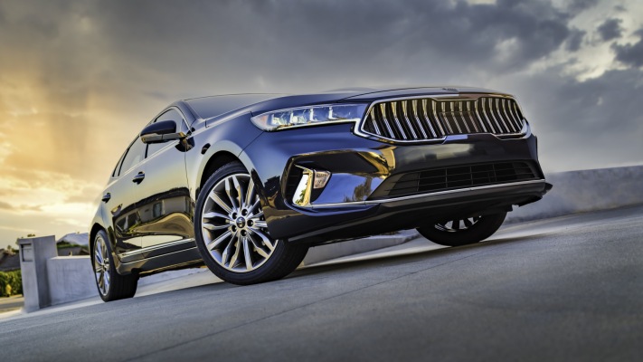 Kia Cadenza 2020. Desktop wallpaper