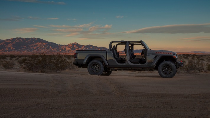 Jeep Gladiator Mojave 2020. Desktop wallpaper