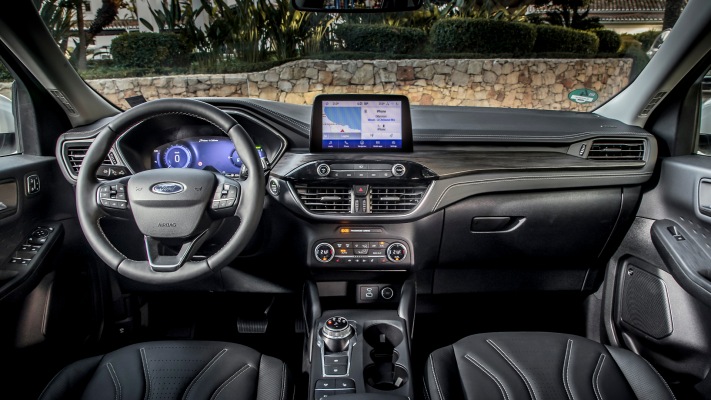 Ford Kuga Vignale Plug-In Hybrid 2020. Desktop wallpaper