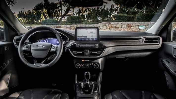 Ford Kuga Vignale EcoBlue Hybrid 2020. Desktop wallpaper