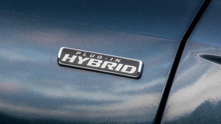 Ford Kuga ST-Line X Plug-In Hybrid 2020. Desktop wallpaper