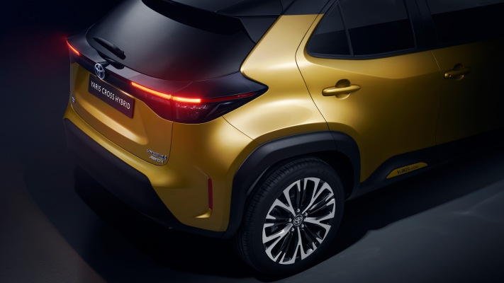 Toyota Yaris Cross 2021. Desktop wallpaper