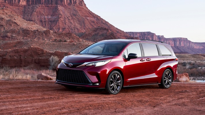 Toyota Sienna XSE 2021. Desktop wallpaper