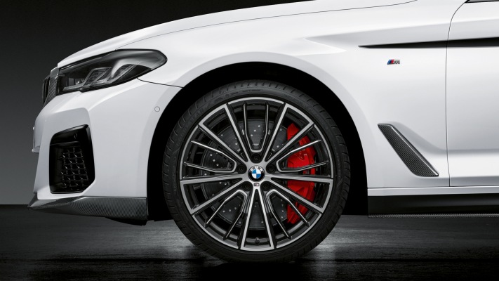 BMW 540i M Performance Parts 2021. Desktop wallpaper