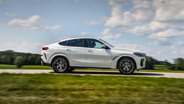 BMW X6 xDrive30d 2020. Desktop wallpaper