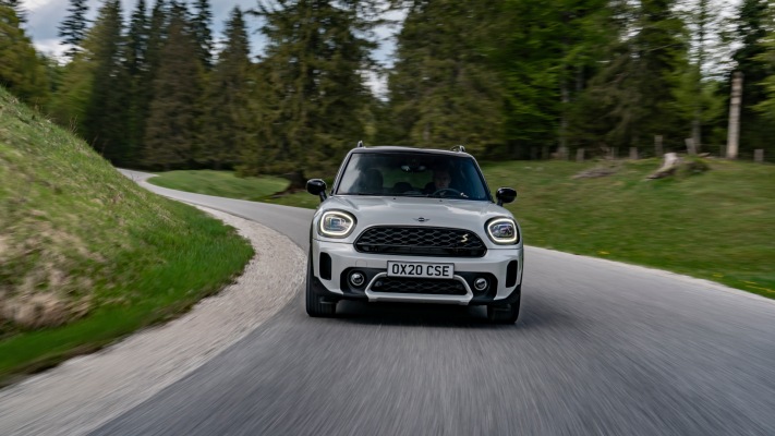 MINI Cooper SE Countryman ALL4 2020. Desktop wallpaper