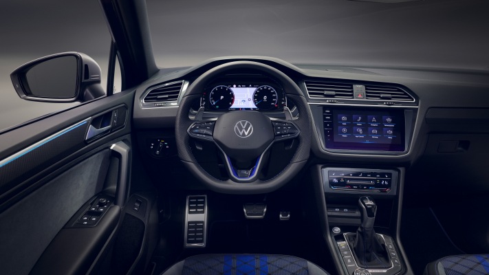 Volkswagen Tiguan R 2022. Desktop wallpaper