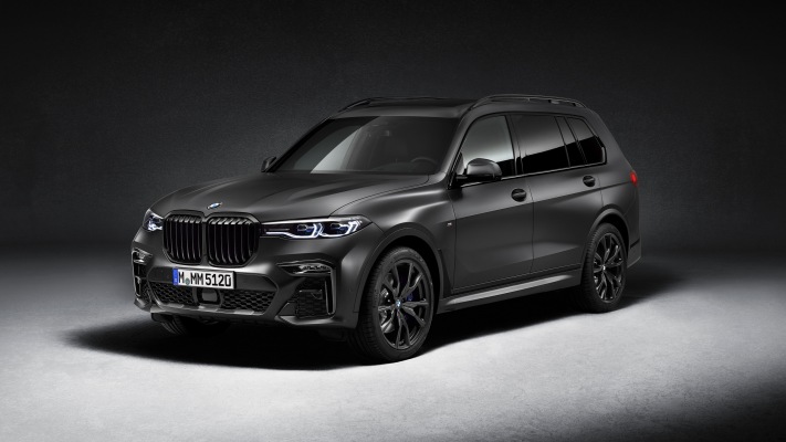 BMW X7 Dark Shadow Edition 2021. Desktop wallpaper