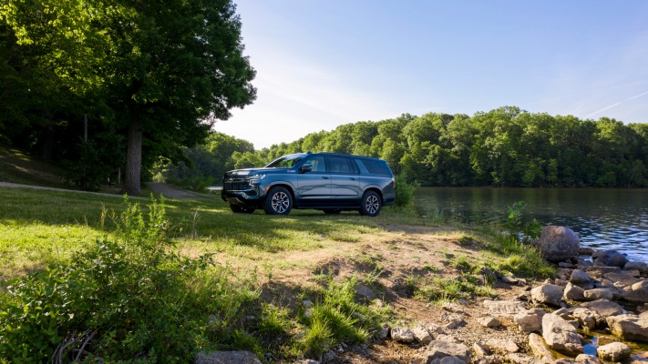 Chevrolet Suburban Z71 2021. Desktop wallpaper