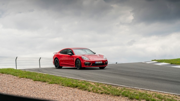 Porsche Panamera GTS 2021. Desktop wallpaper