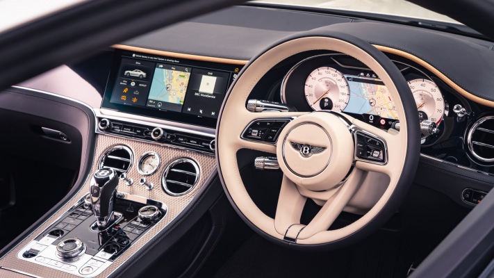 Bentley Continental GT Mulliner 2020. Desktop wallpaper