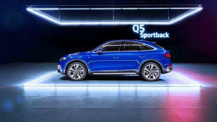 Audi Q5 Sportback 45 TFSI quattro 2021. Desktop wallpaper
