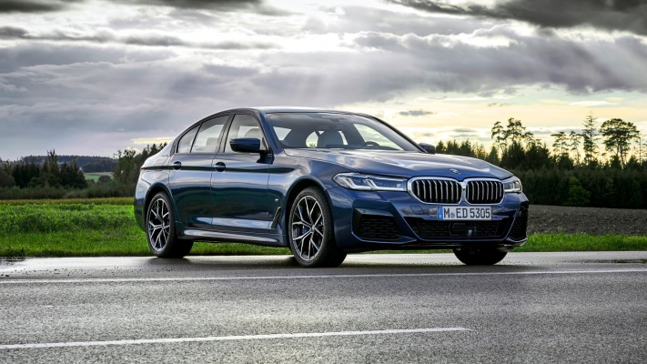 BMW 540i xDrive 2021. Desktop wallpaper