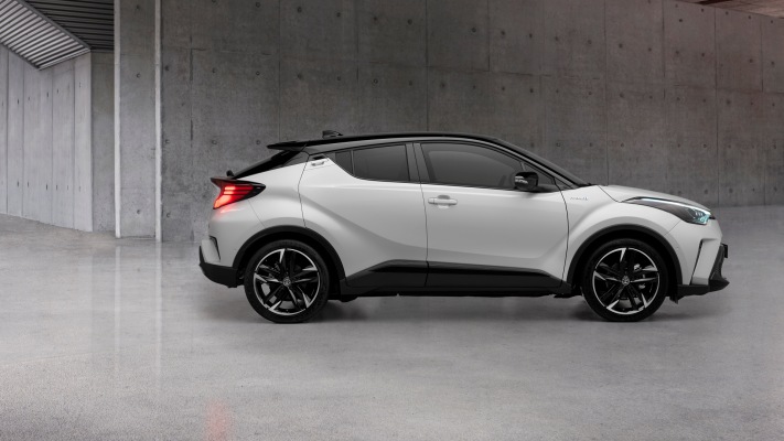 Toyota C-HR GR Sport 2021. Desktop wallpaper