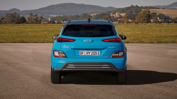 Hyundai Kona Electric 2021. Desktop wallpaper