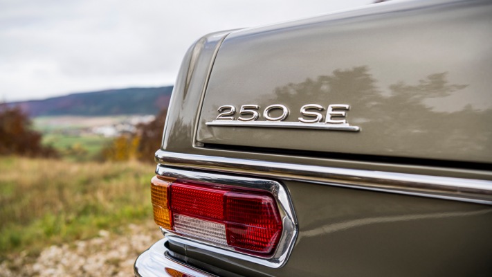 Mercedes-Benz 250 SE 1965. Desktop wallpaper